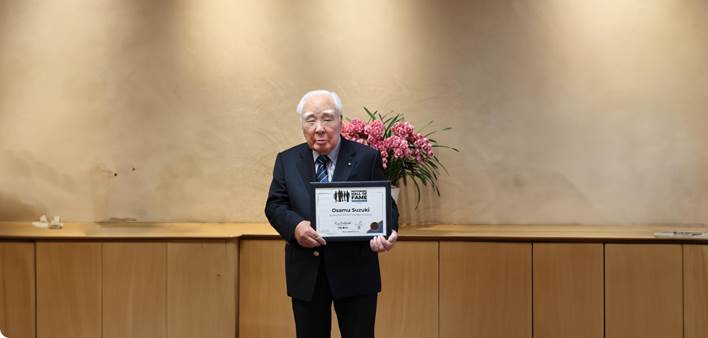 Osamu Suzuki: Uma Lenda na Indústria Automobilística é Incluído no Motoring Hall of Fame