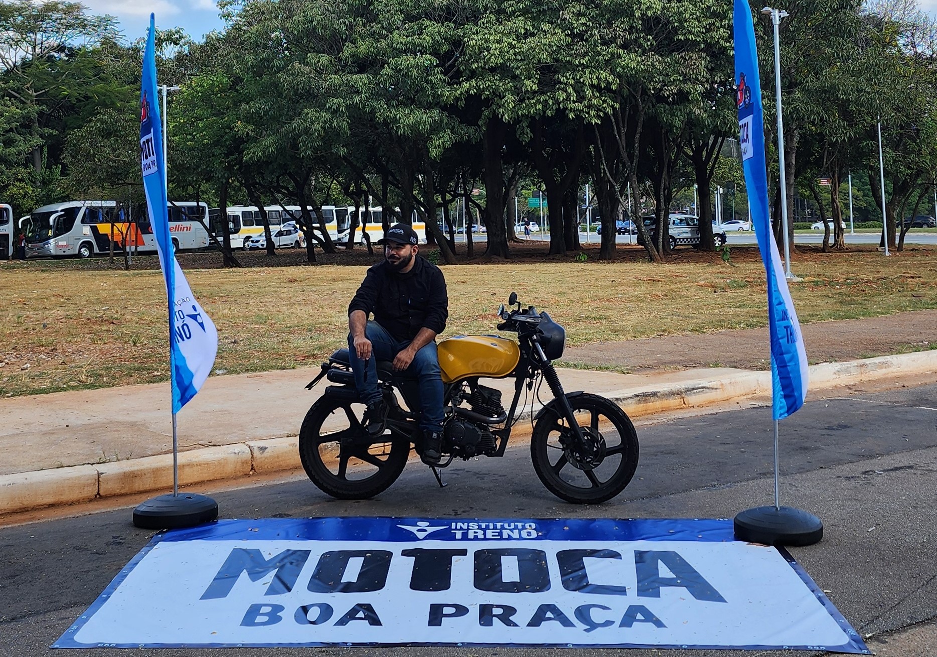 Motos, Food Trucks e Solidariedade: MOTOCA BOA PRAÇA Invade a Praça do Pôr do Sol