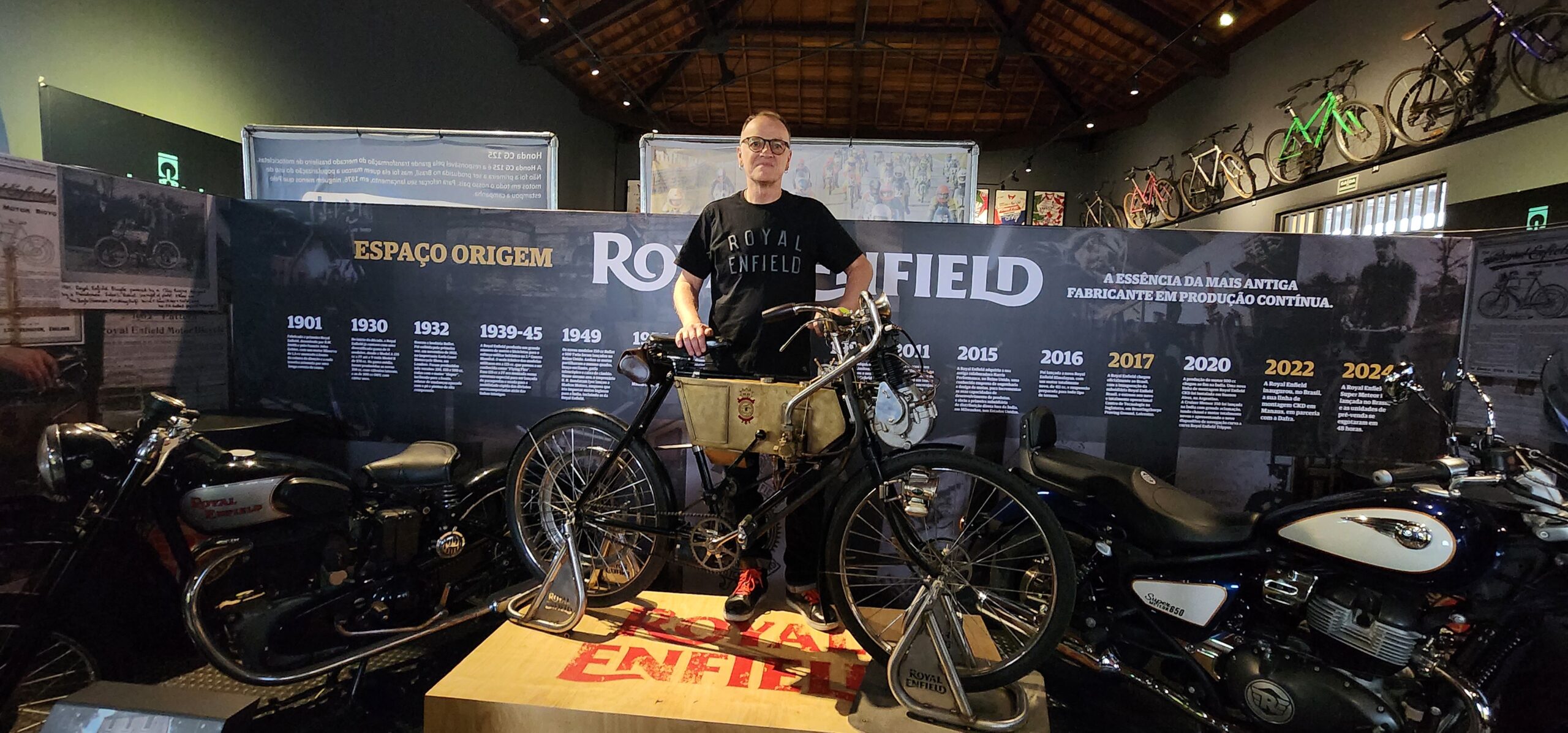 O Segredo Revelado: Royal Enfield Traz ao Brasil Réplica da Primeira Moto da Marca e Faz História!