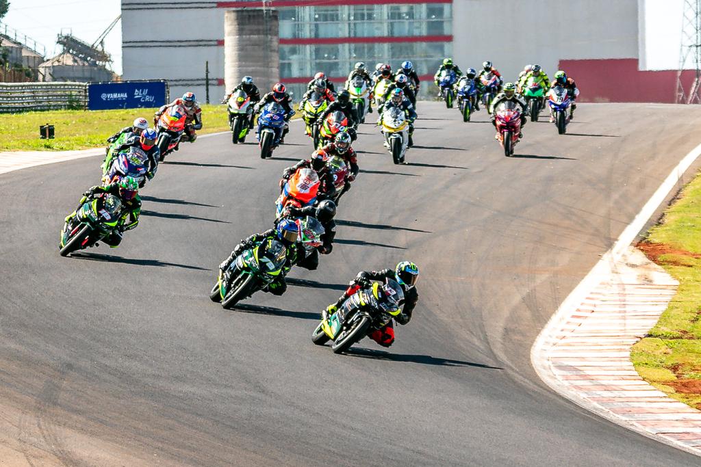 Autódromo de Cascavel Reinaugura com Estilo: 4ª Etapa do MOTO1000GP Promete Emoção e Velocidade!